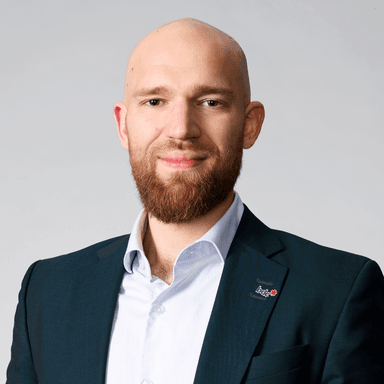 Team Member Swiper Image