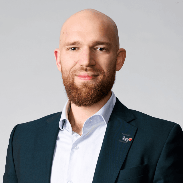 Team Member Swiper Image